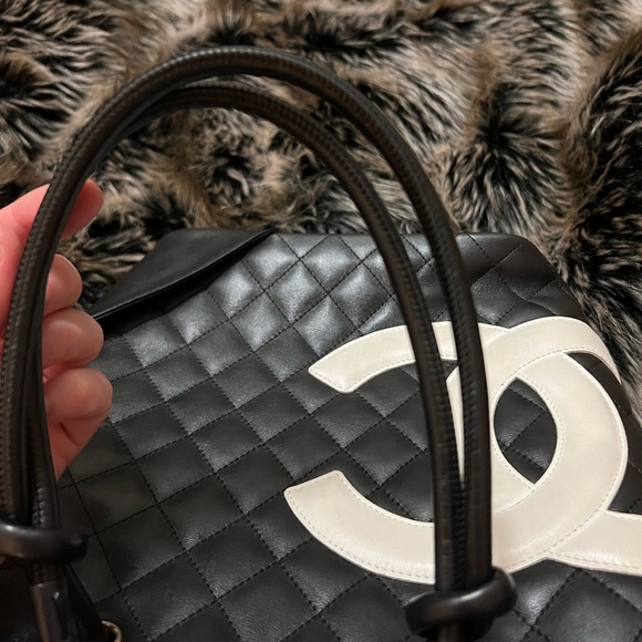 Chanel CC quilted tote with bright pink lining- RARE - Picture 5 of 11